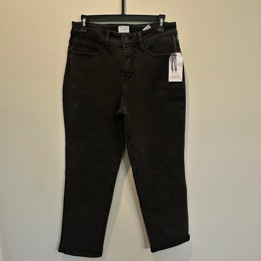 NWT Time and Tru Women Black‎ Relaxed Boyfriend High Rise Cropped Jeans Size 4